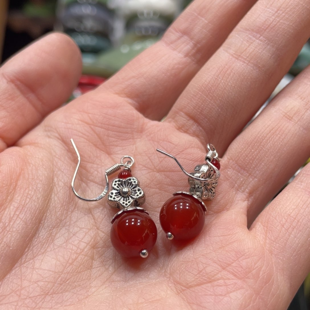 南红玛瑙耳饰未镶嵌