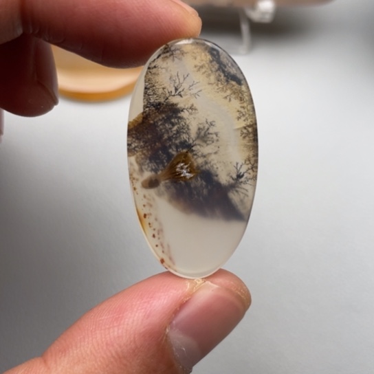 玛瑙/玉髓颈饰未镶嵌石*