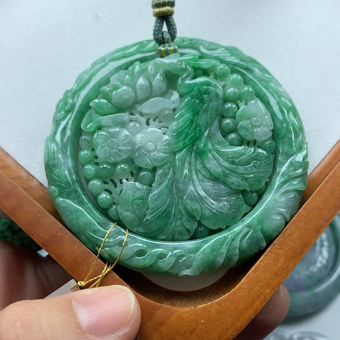 翡翠未镶嵌手镯复古风格55.8