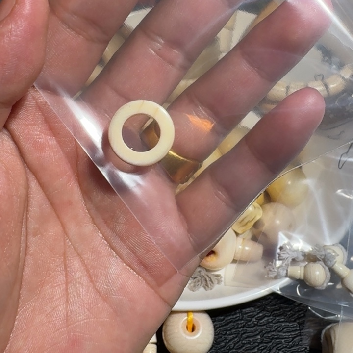 摩***海吊坠菩提根/象牙果