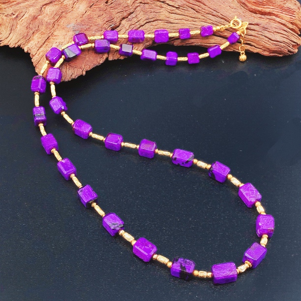 18k天然舒俱来项链切面火焰纹红丝绒多样性发一DD2242