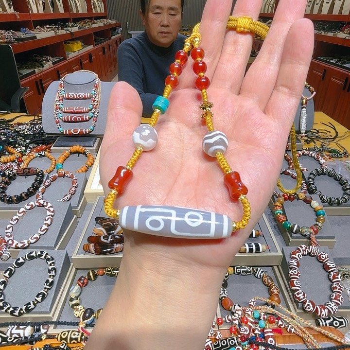 未镶嵌玛瑙/玉髓珠宝奇石