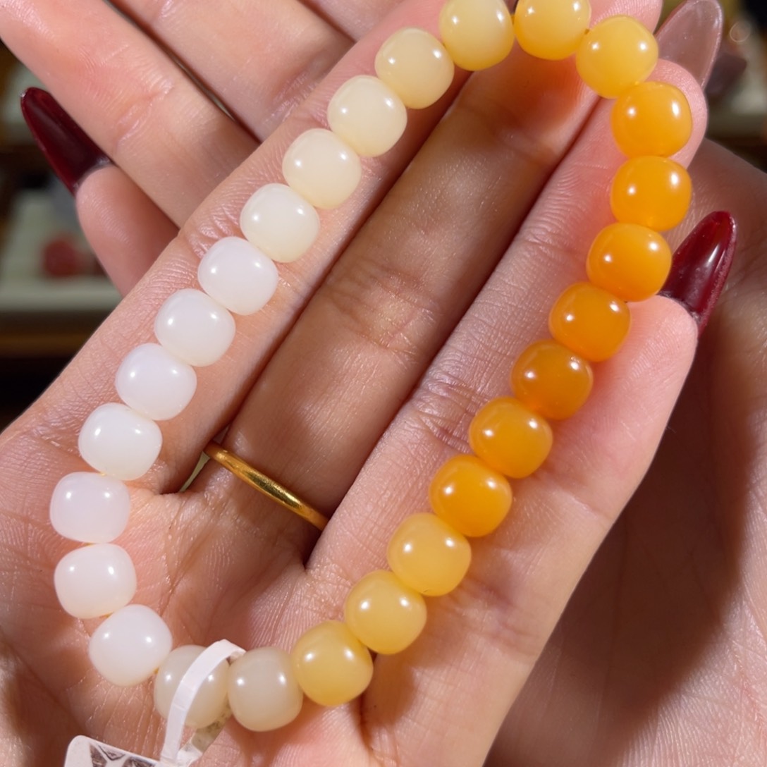 石英质玉缅黄 老形单圈7.7mm未镶嵌