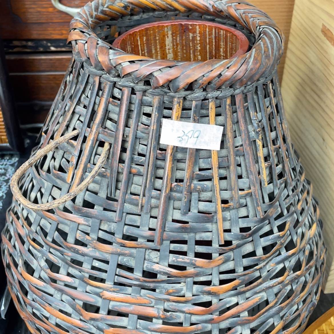 【闪购商品】编号019 -微瑕_ 回流物品，不是全新