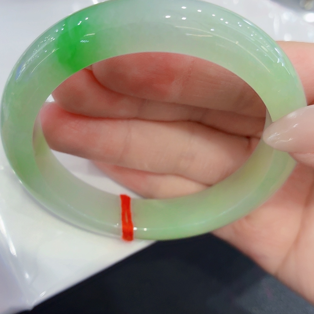 翡翠未镶嵌手镯翡翠58-59圈口（强推）