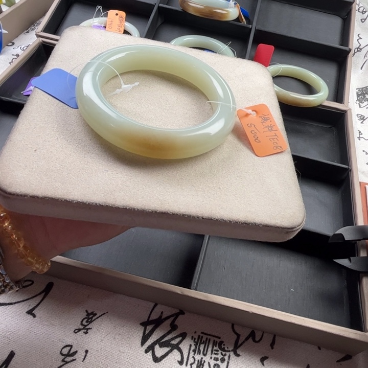 未镶嵌手镯和田玉玲珑美镯60.6