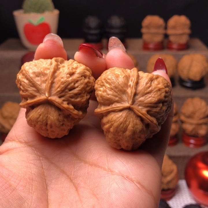 文玩核桃把件95花开富贵