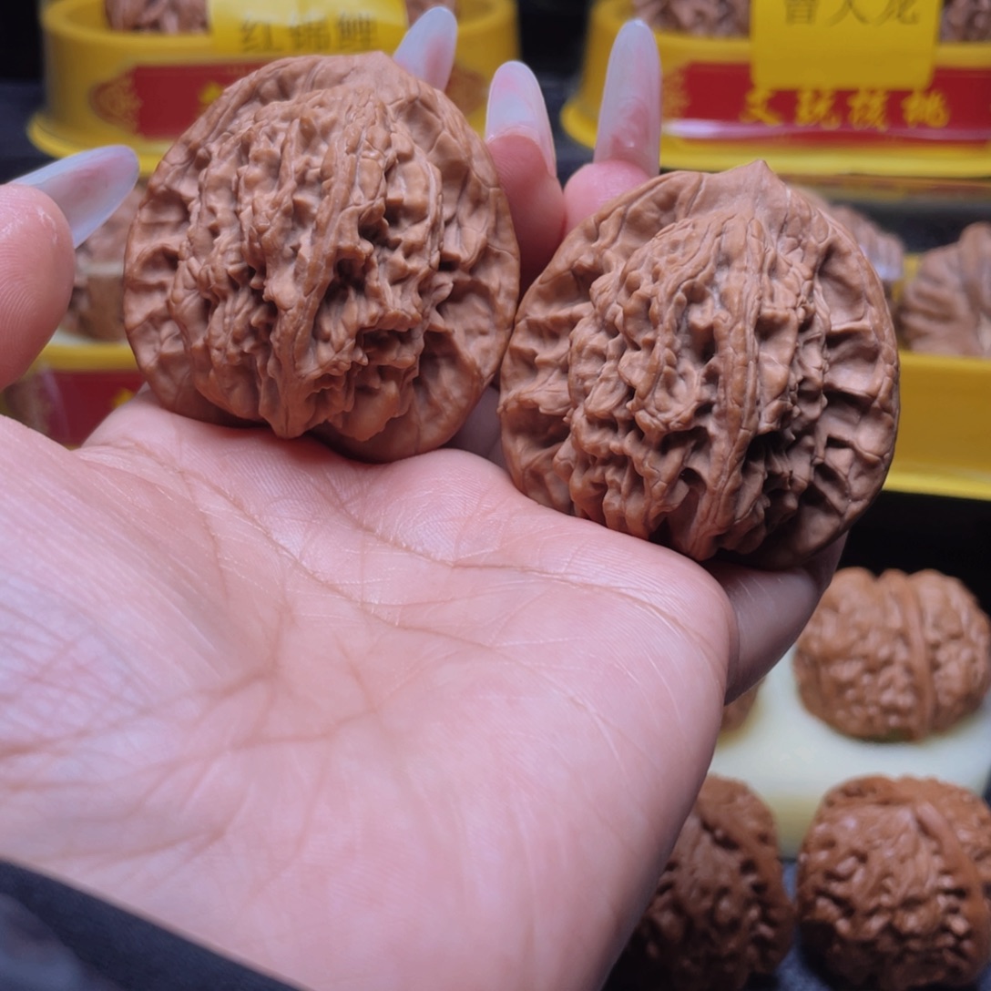 文玩核桃吊坠47粗筋麦穗虎头