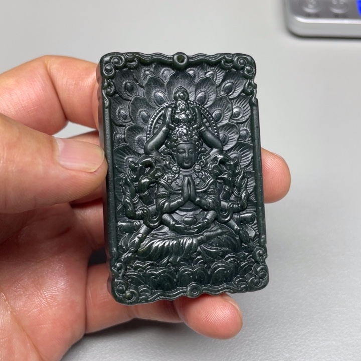 和田玉未镶嵌吊坠(不含链)隆****级