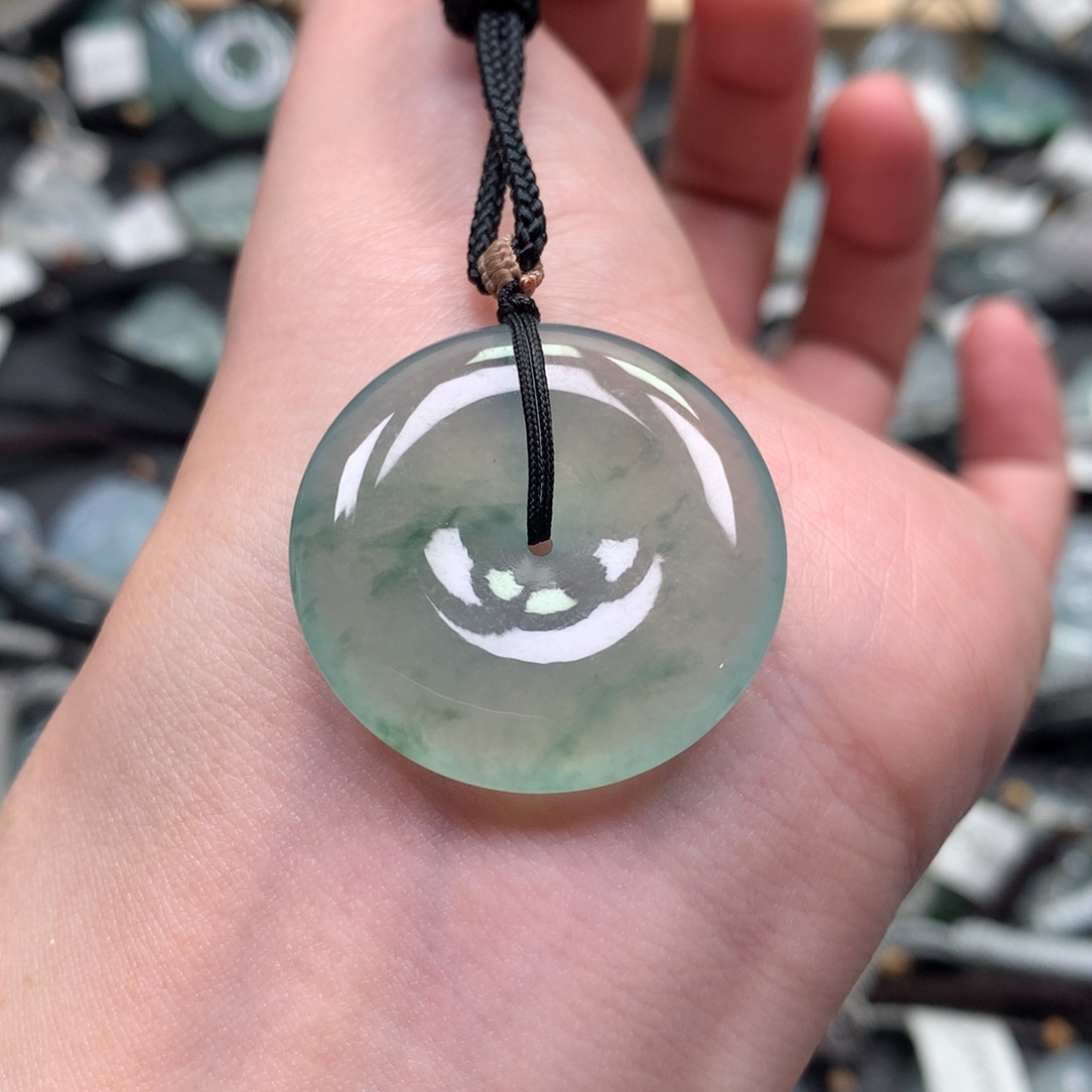 翡翠颈饰未镶嵌00000000000