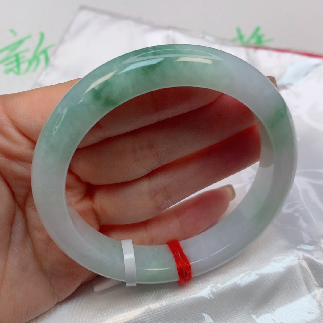 翡翠未镶嵌手镯57-58飘绿花