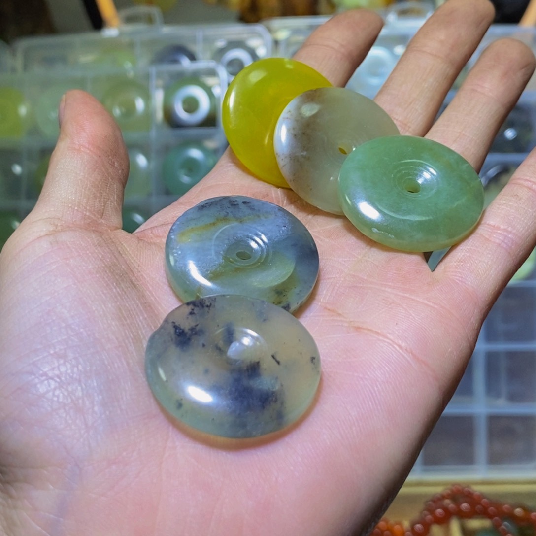 蛇纹石玉其他合金25