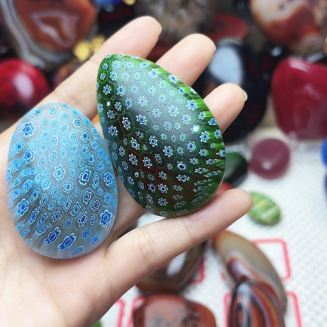 山***峰玛瑙/玉髓未镶嵌珠宝半成品