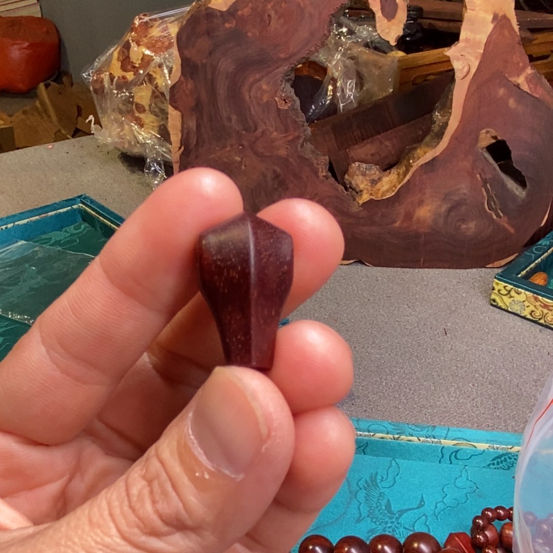 檀香紫檀（小叶紫檀）呱*