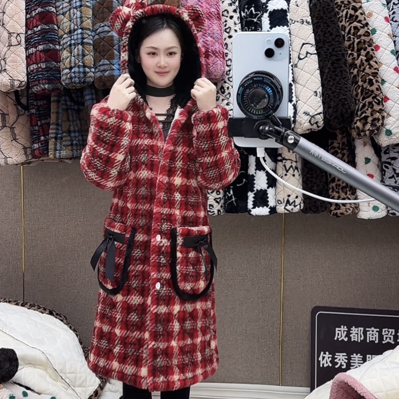 （清库存）特厚三层加绒加厚长毛绒舒适保暖洋气女士长款外套棉服