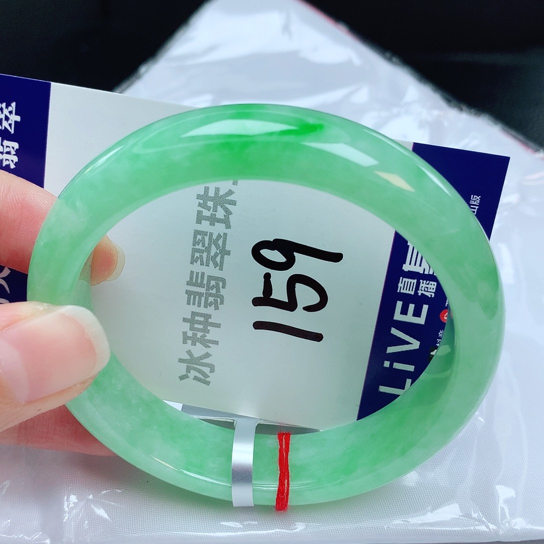 翡翠手镯未镶嵌缅甸天然A货翡翠手镯