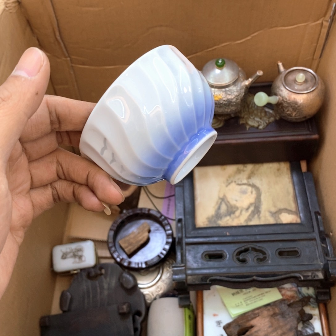 瓷片哈哈哈我也没