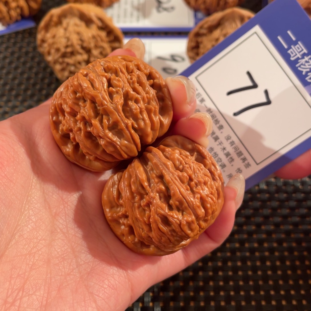 文玩核桃把件77号40尺楼