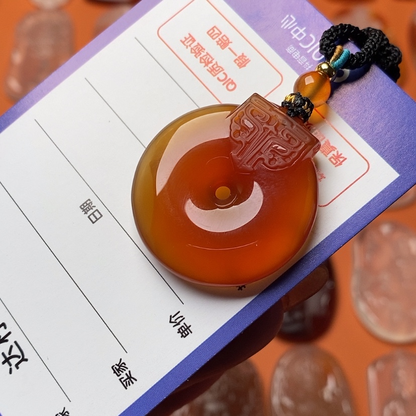 【闪购商品】玛瑙/玉髓颈饰未镶嵌玛瑙平安扣