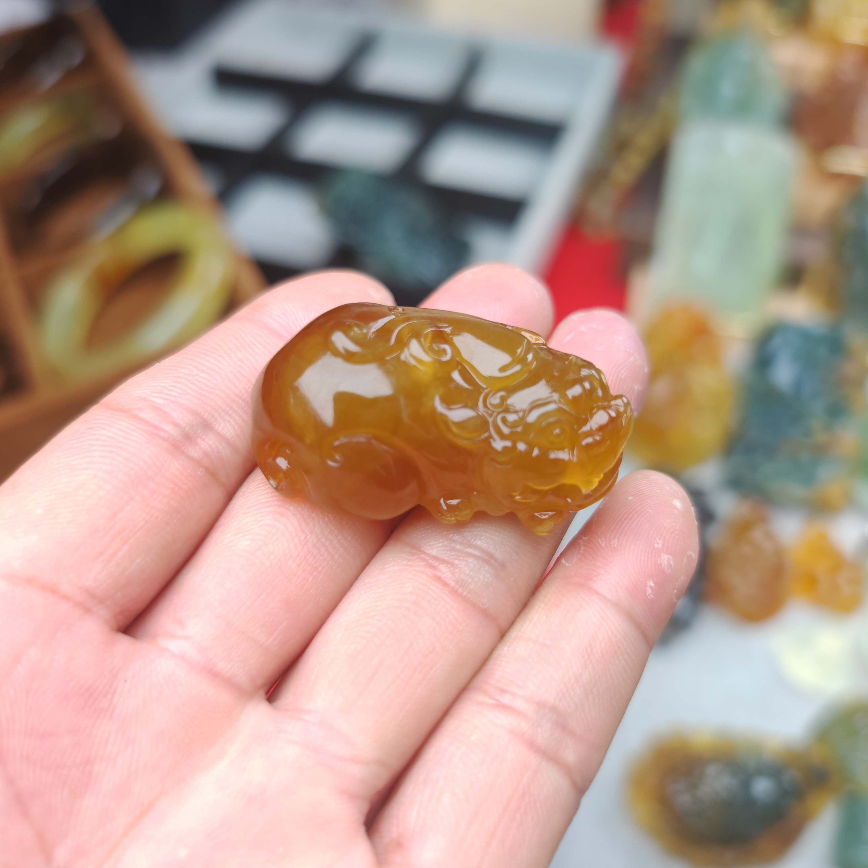 岫玉花玉糖料貔貅