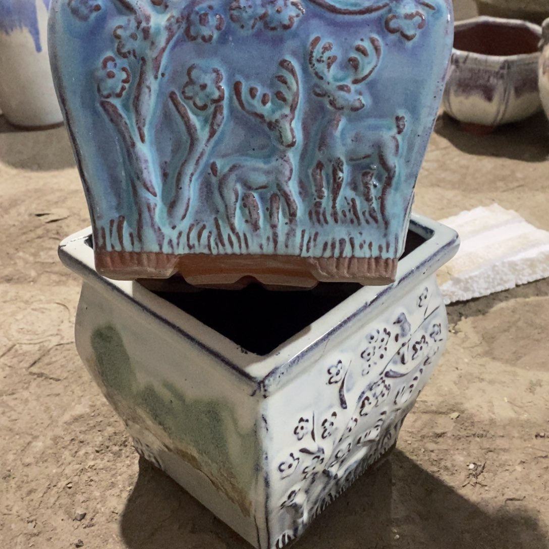 红陶瑕疵15-16两个