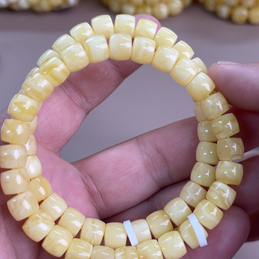 琥珀裸石未镶嵌004多样性发其一