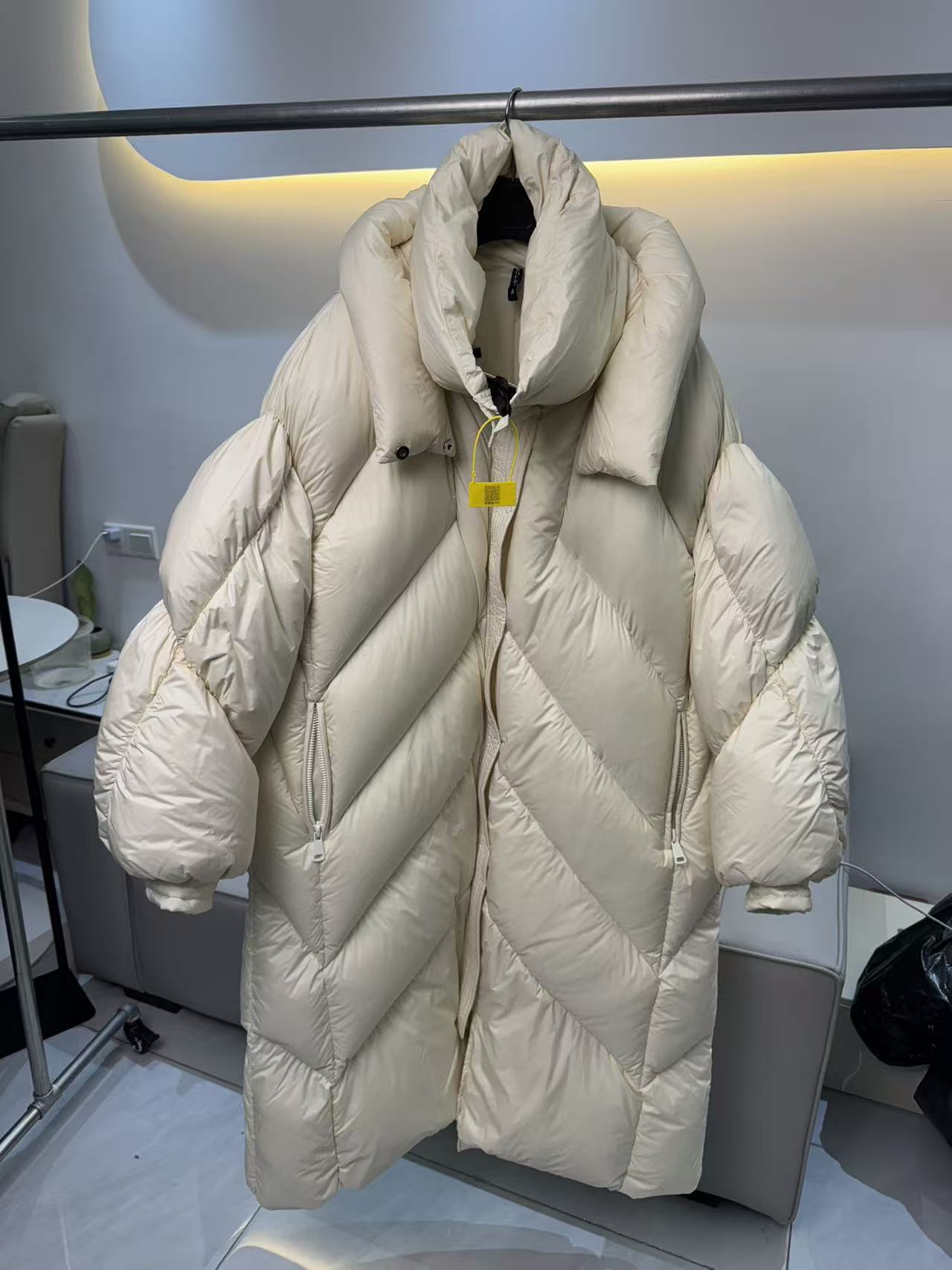 90长款泡芙鹅绒王时尚女装30873羽绒服女