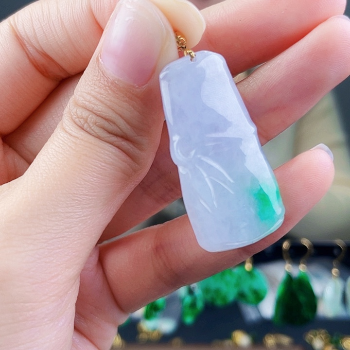 翡翠颈饰18K金镶嵌饰品