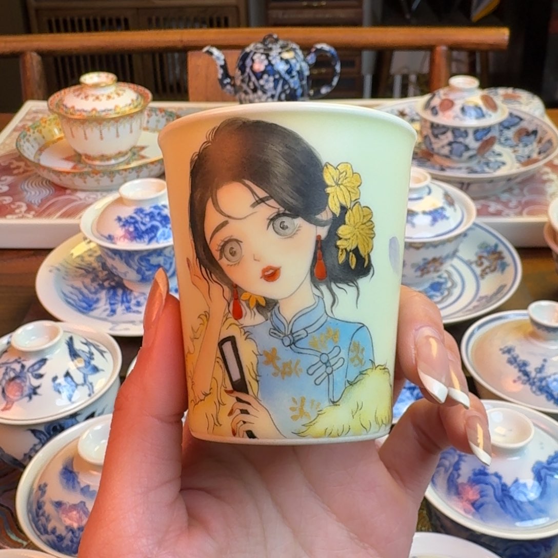 杯重工粉彩描金可乐主人杯