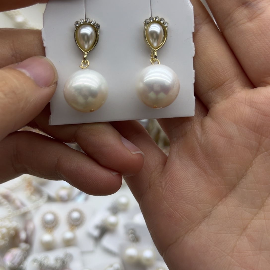 淡水珍珠颈饰未镶嵌