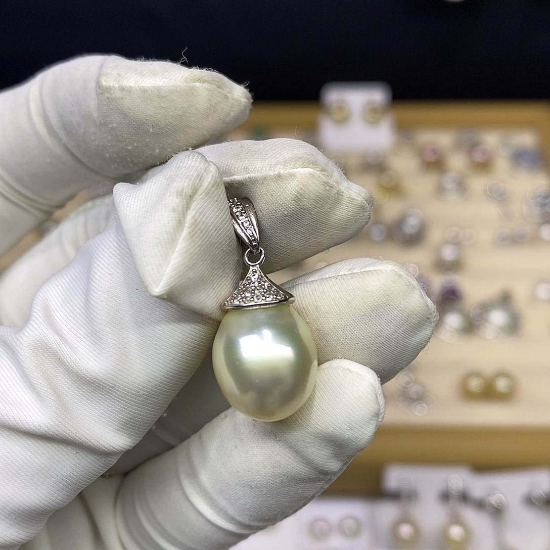 颈饰银S925镶嵌海水珍珠