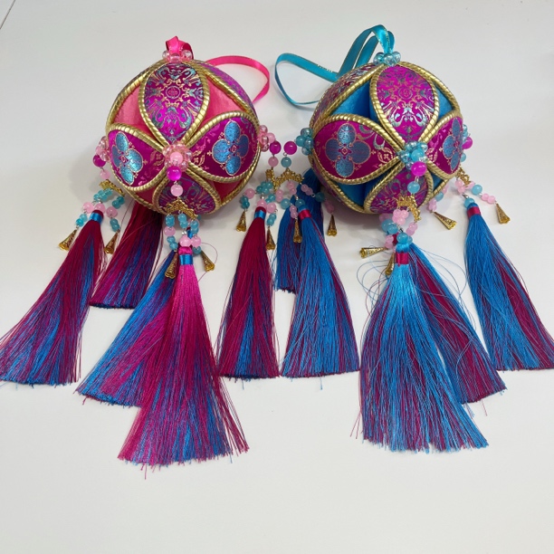 织锦缎手工绣球装饰挂件婚庆礼品抛绣球表演道具