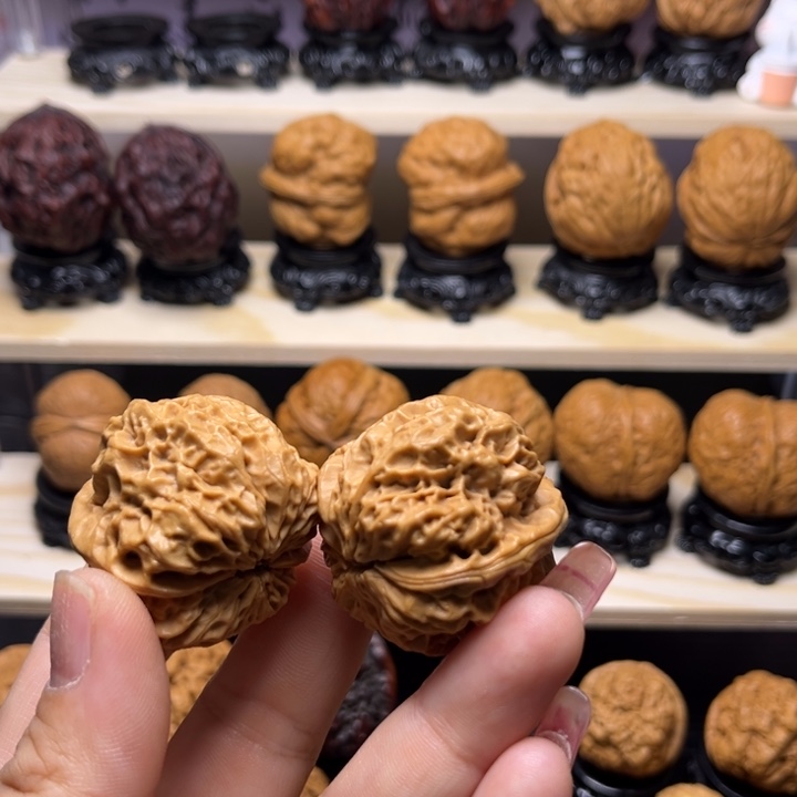 文玩核桃吊坠7w珊瑚纹蛤蟆头37尺