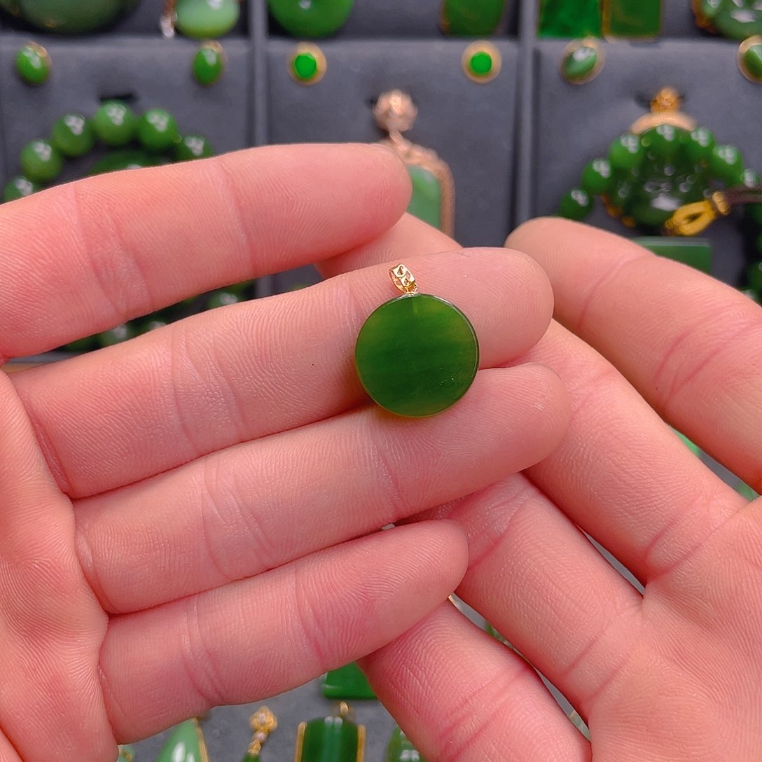 和田玉（碧玉）吊坠(不含链)18K金镶嵌398