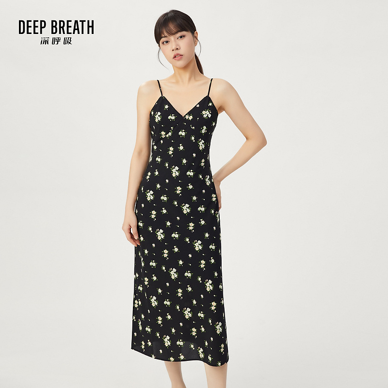 DEEP BREATH深呼吸女装新款时尚V领侧开叉碎花吊带连衣裙8500127