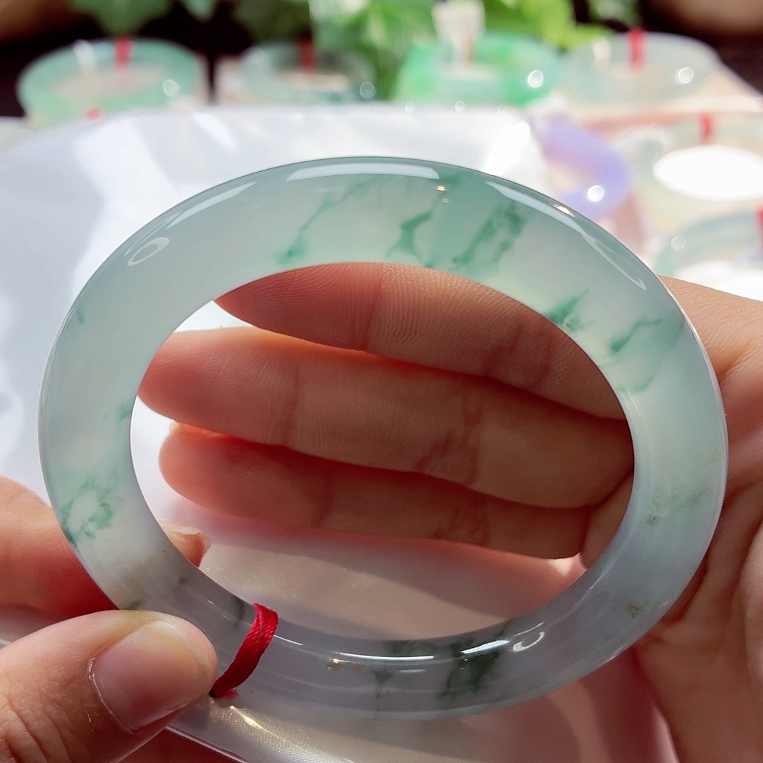 翡翠未镶嵌手镯（圆镯）山清水秀冰飘花68-13