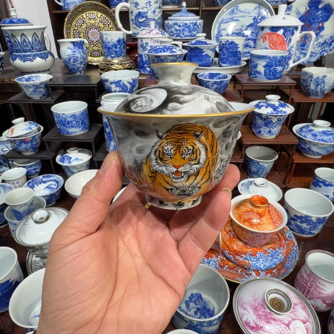 虎啸山河老虎盖碗