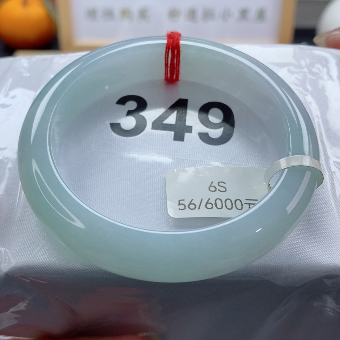 翡翠手镯未镶嵌天然A货翡翠手镯