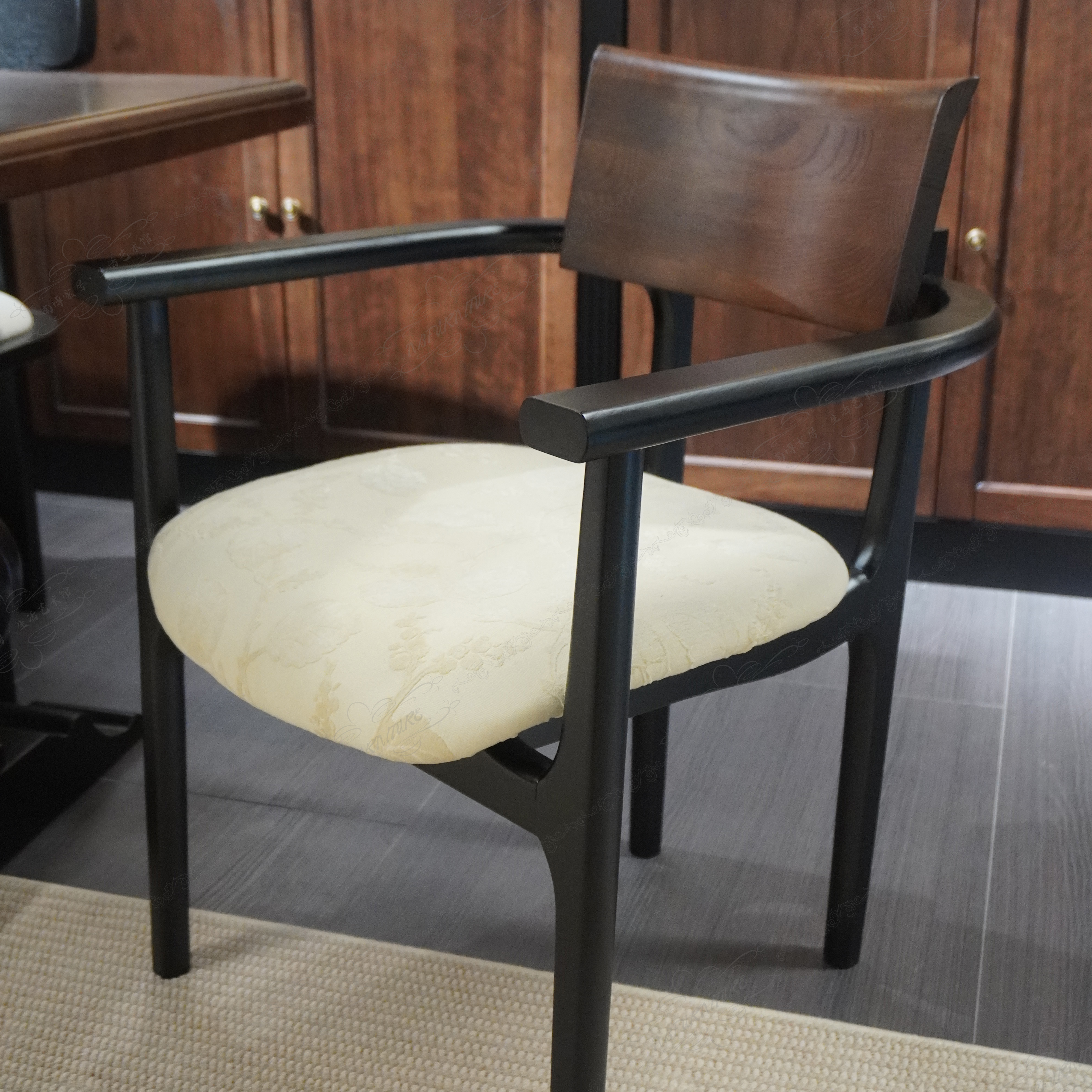 纯实木布艺Z-335木质混搭扶手椅中古风休闲椅书桌椅座椅电脑椅