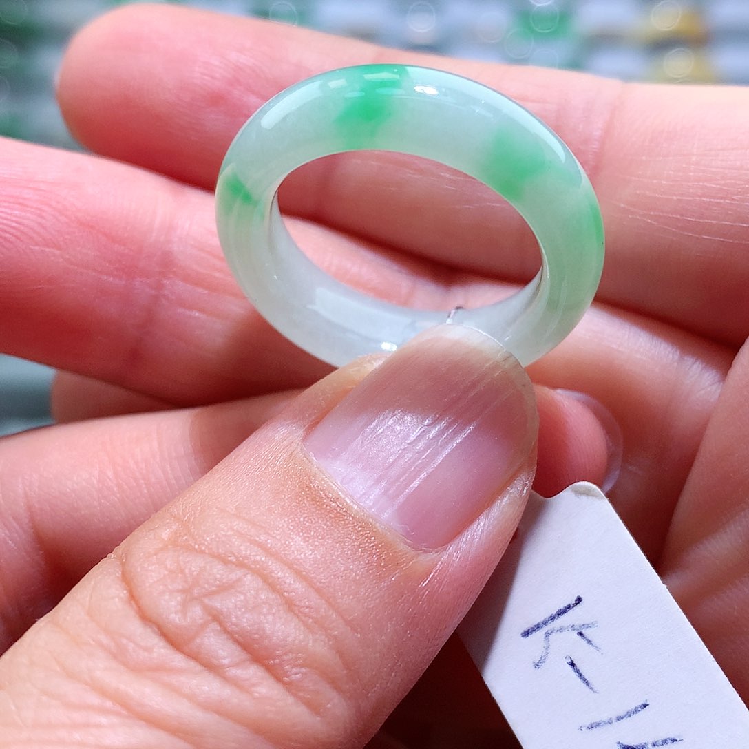 翡翠戒指未镶嵌15-16号