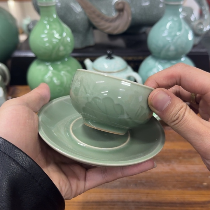 龙泉青瓷茶具微瑕5370