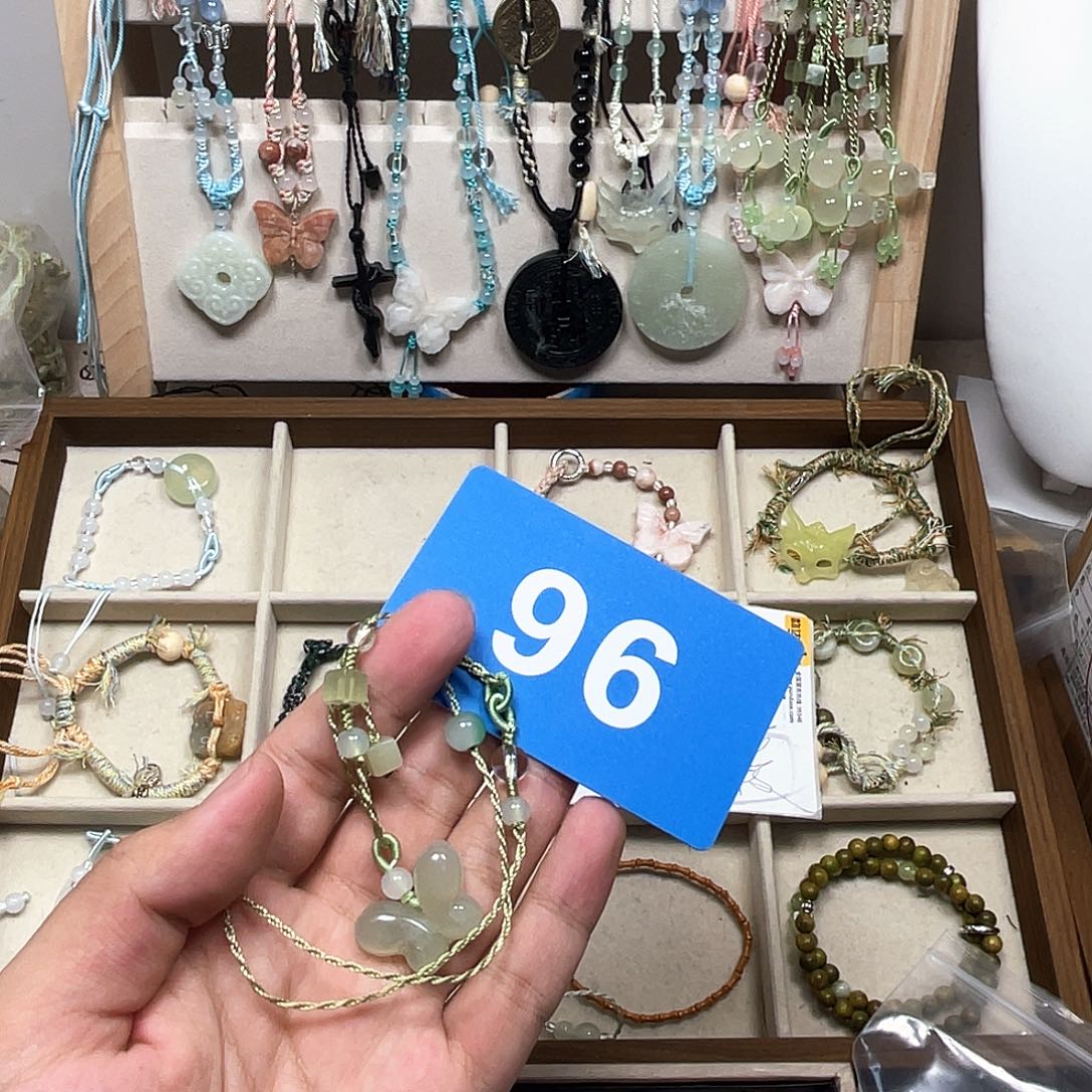 蛇纹石玉合金颈饰