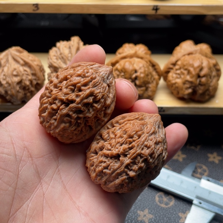 核桃大蒜头文玩核桃