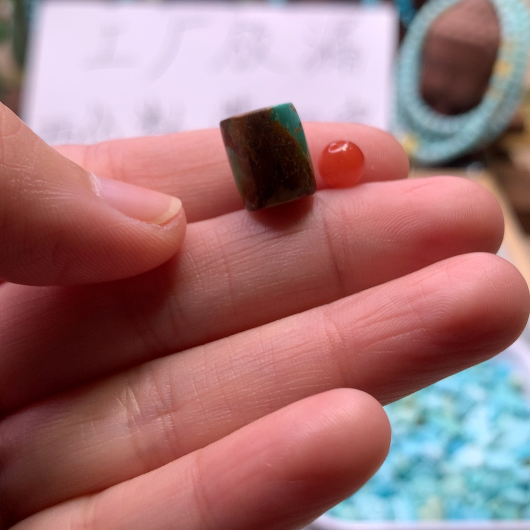 南红玛瑙配饰未镶嵌