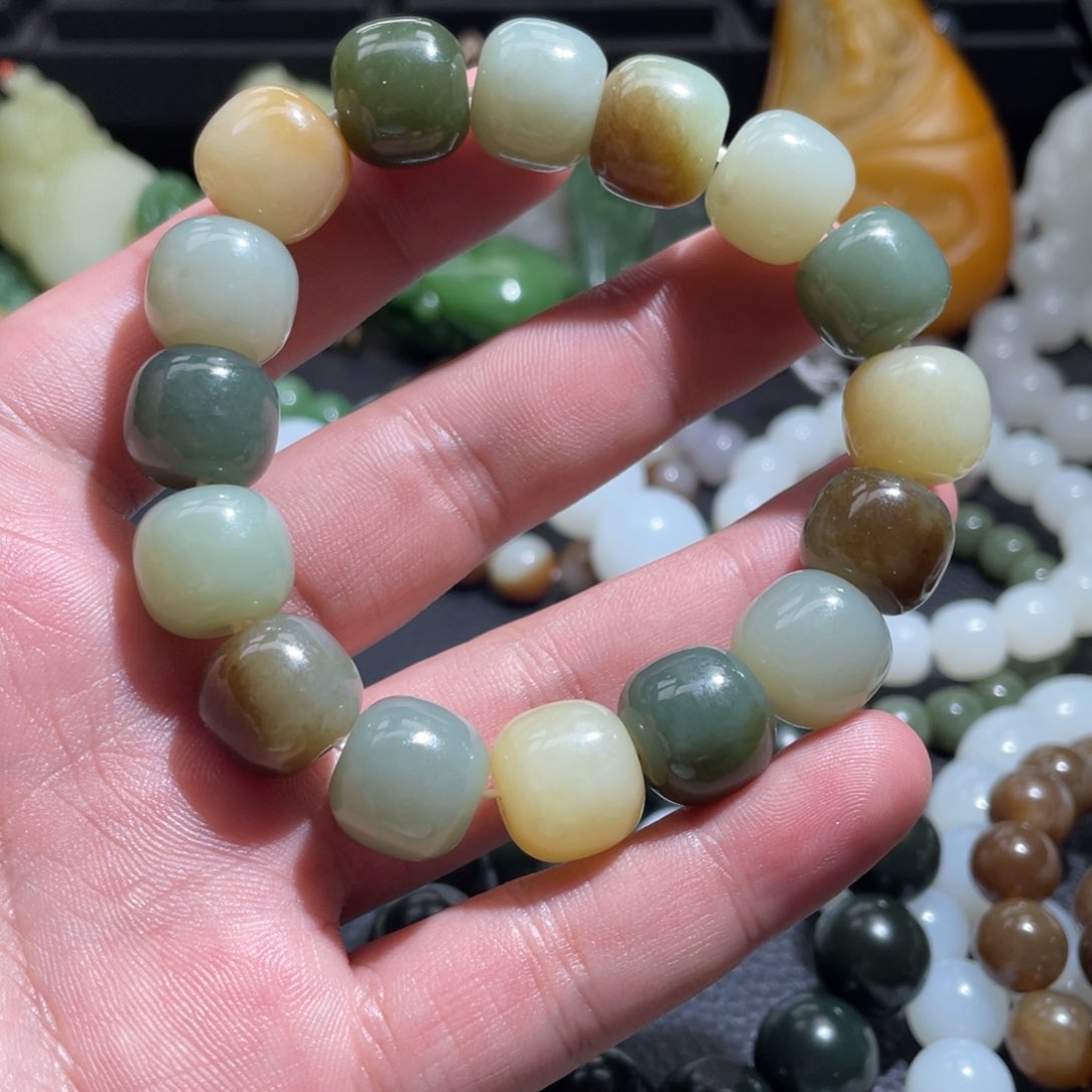 和田玉手串未镶嵌