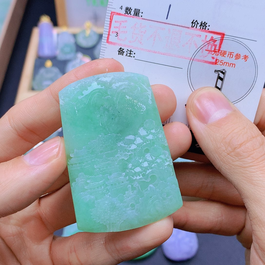 翡翠未镶嵌颈饰翡翠