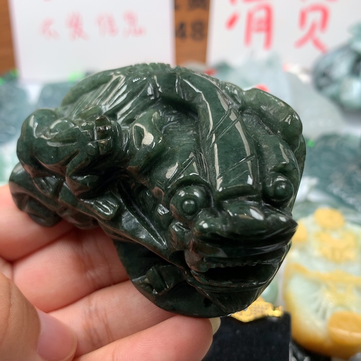 翡翠颈饰未镶嵌保真天然A货翡翠