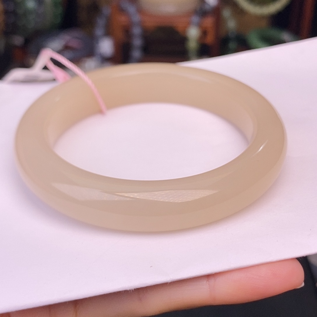 和田玉未镶嵌57.7 熟藕粉脂膏级天花板收藏老矿料