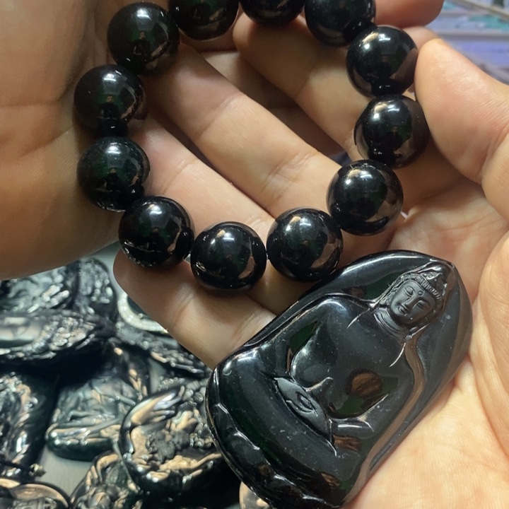 东***北翡翠未镶嵌吊坠(不含链)3