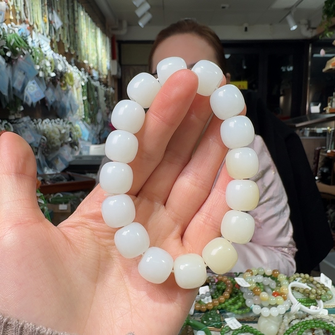 和田玉未镶嵌手链